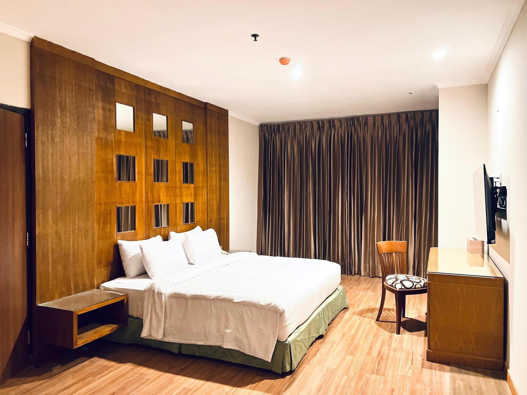 פאלמבאנג Royal Asia Hotel מראה חיצוני תמונה