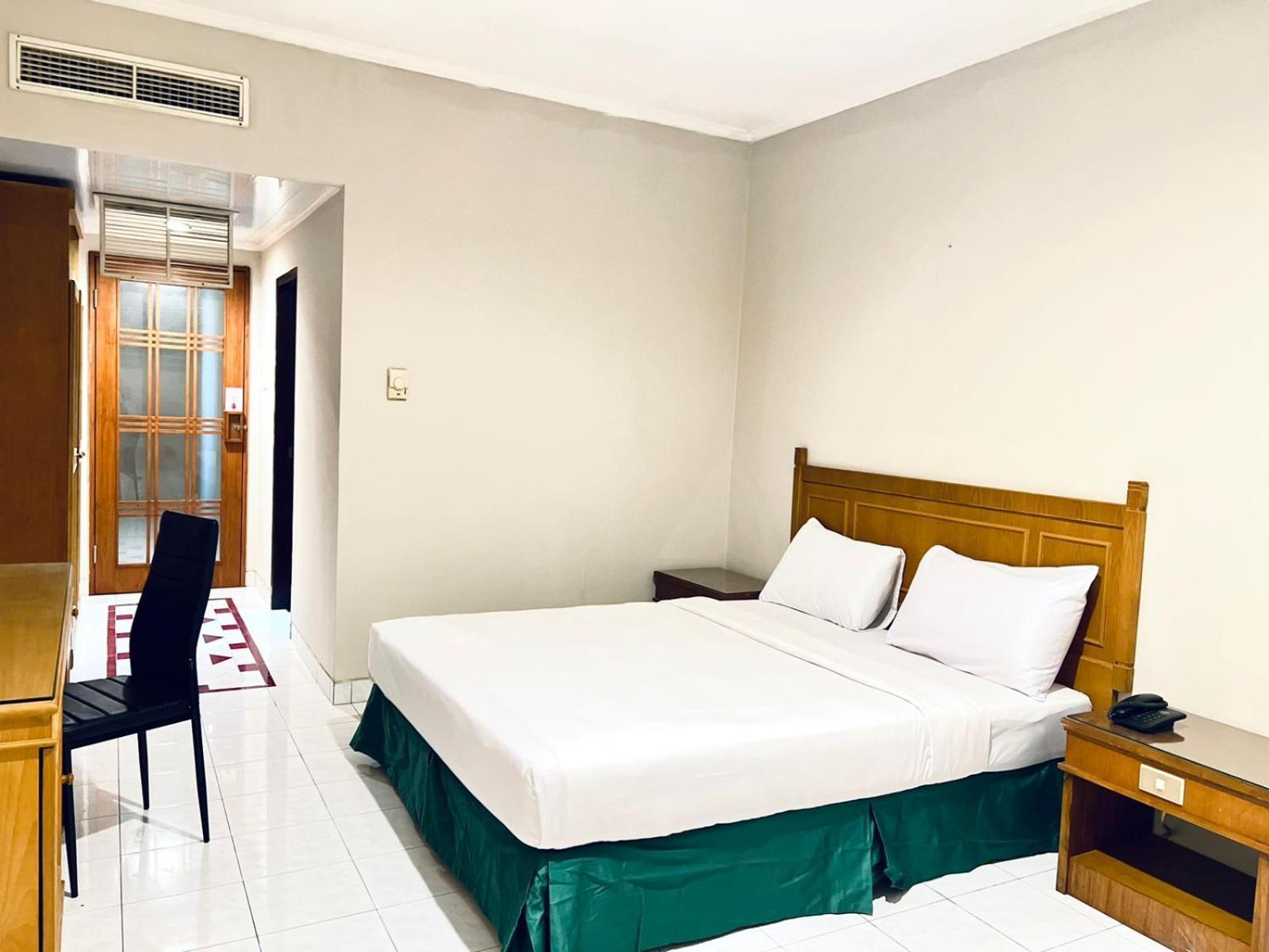 פאלמבאנג Royal Asia Hotel מראה חיצוני תמונה