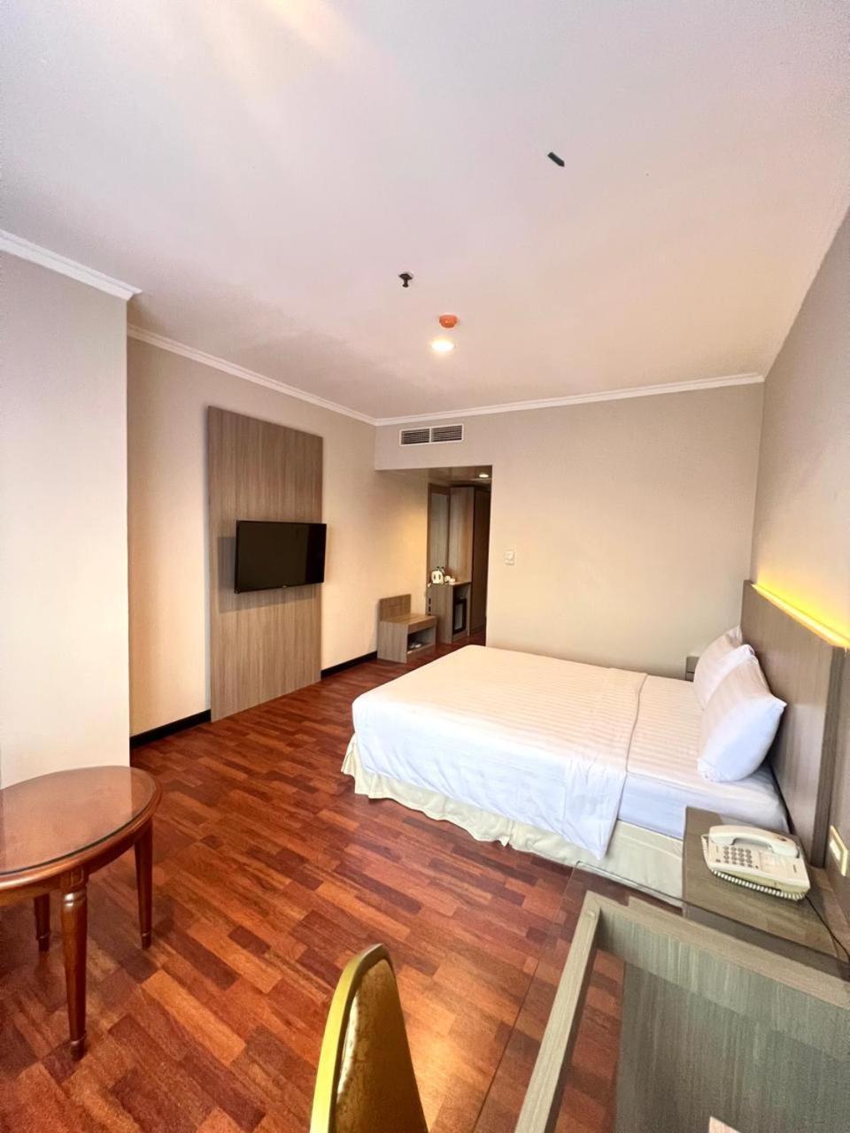 פאלמבאנג Royal Asia Hotel מראה חיצוני תמונה